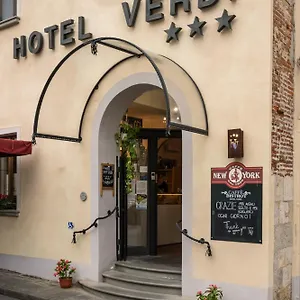 Hotel Caffè Verdi - 24 hours Reception